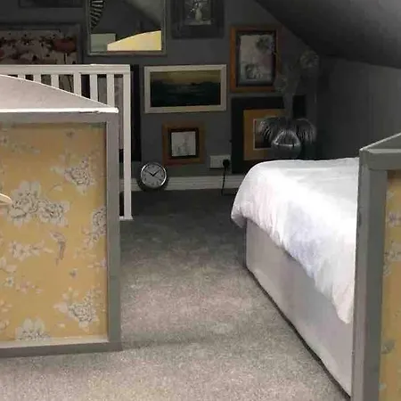Feriehus River View - Cosy, Sleeps 6, Sea View *